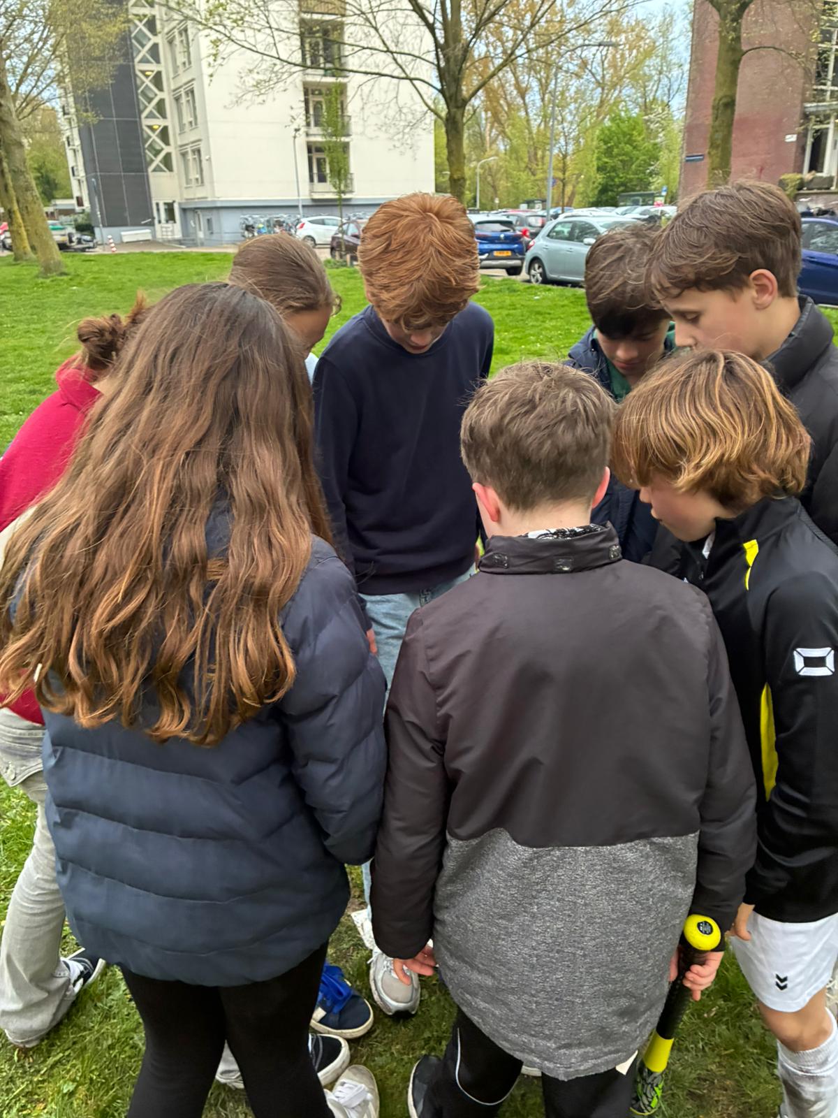 Buurtgroep komt samen in het park